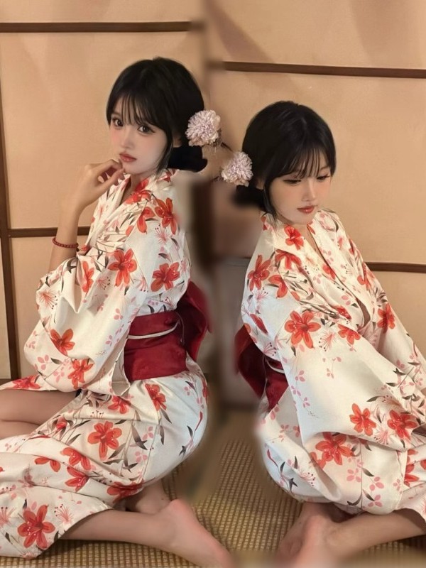 Photography Japanese - Traditional Kawaii Girl Long Kimono Formal